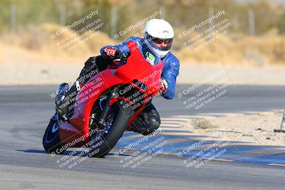 media/Jan-08-2022-SoCal Trackdays (Sat) [[1ec2777125]]/Turn 2 (150pm)/